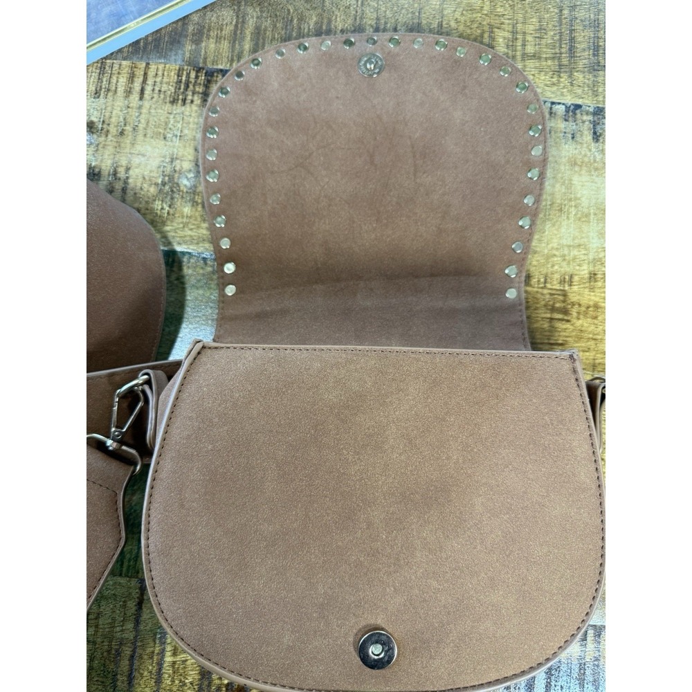 Kiss Me Couture Tan Faux Suede Studded Turquoise Crossbody Saddle Bag Boho - Picture 6 of 9